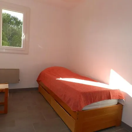 Apartment Bormes-les-mimosas, 3 Pieces, 5 Personnes - Fr-1-713-19 *